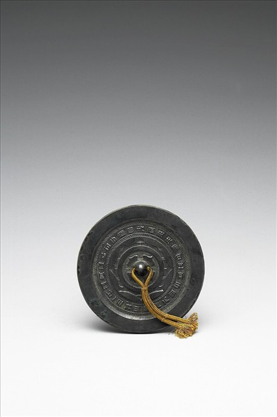 「明光」連弧紋鏡