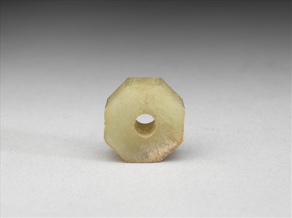 玉八角形雕花飾件