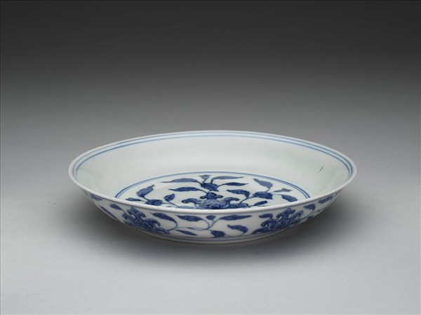 青花番蓮紋盤