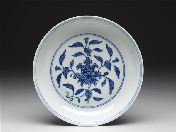 青花番蓮紋盤