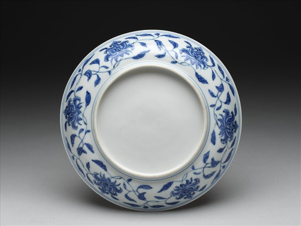 青花番蓮紋盤