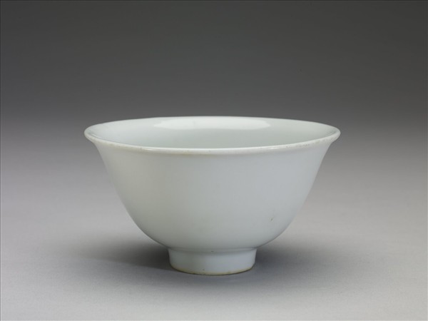 甜白釉碗