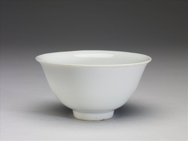 甜白釉碗