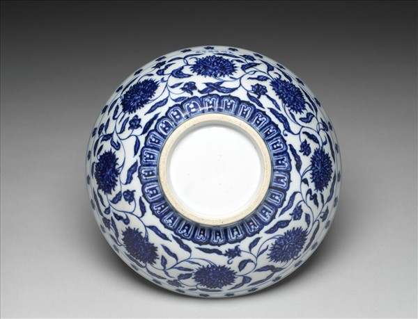 青花轉枝番蓮紋洗