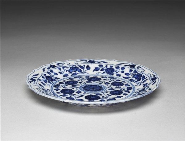 青花四季花卉紋花口盤