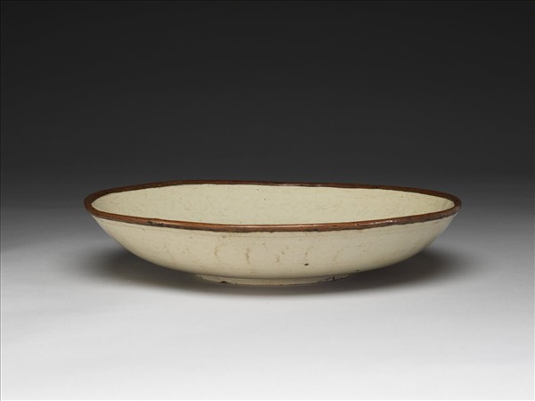 定窯 印花花卉紋盤