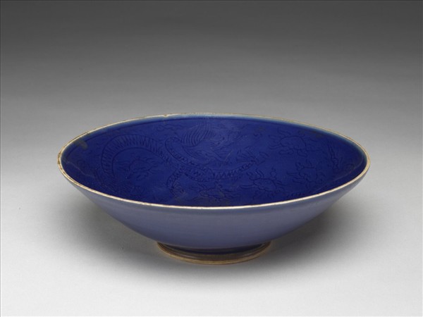 霽青雙龍戲珠紋碗