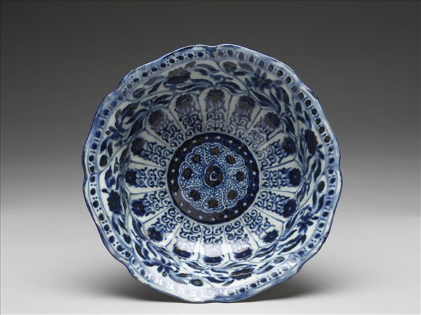 青花花卉紋碗