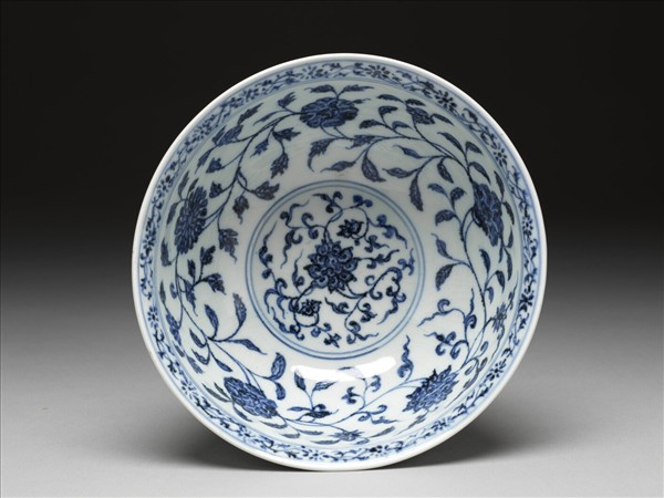 青花四季花卉紋碗