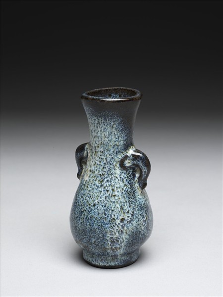 爐鈞釉雙耳瓶