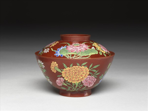 宜興胎畫琺瑯四季花卉蓋碗