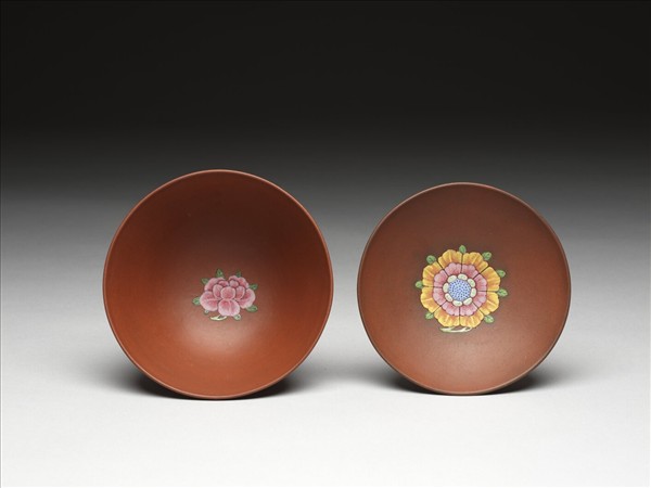 宜興胎畫琺瑯四季花卉蓋碗