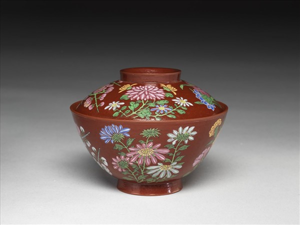 宜興胎畫琺瑯四季花卉蓋碗