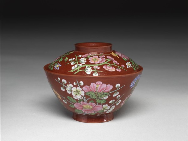 宜興胎畫琺瑯四季花卉蓋碗