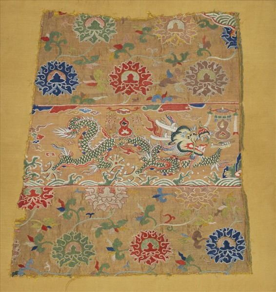 中國 蓮花龍紋織金繡片