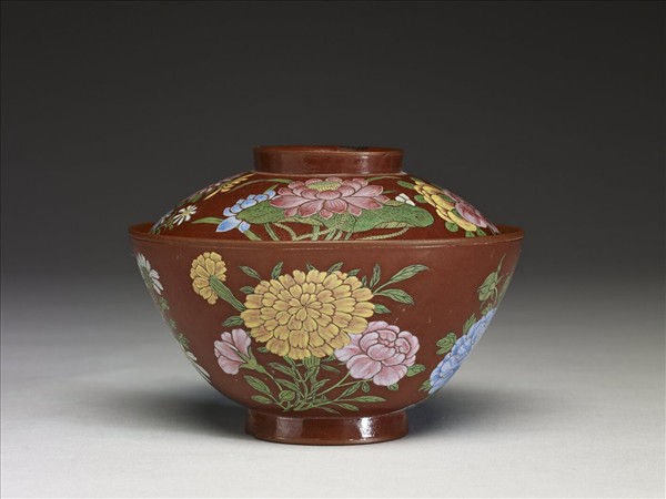 宜興胎畫琺瑯花卉蓋碗