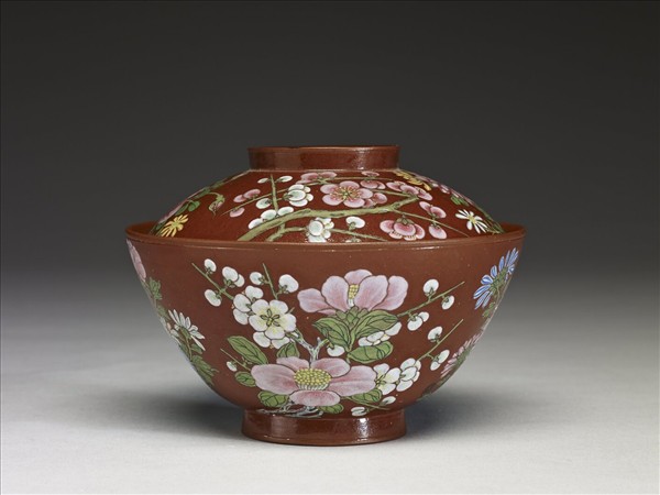 宜興胎畫琺瑯花卉蓋碗