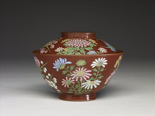 宜興胎畫琺瑯四季花卉蓋碗