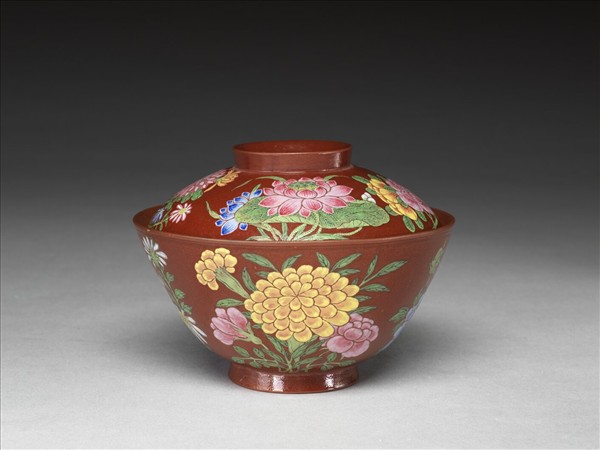 宜興胎畫琺瑯四季花卉蓋碗