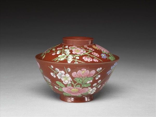 宜興胎畫琺瑯四季花卉蓋碗