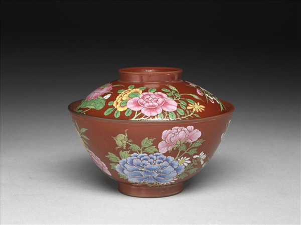 宜興胎畫琺瑯四季花卉蓋碗