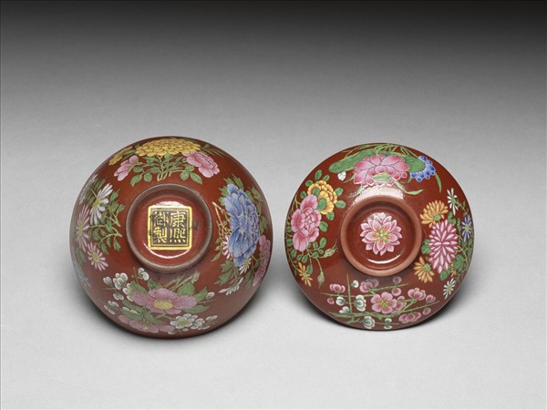 宜興胎畫琺瑯四季花卉蓋碗