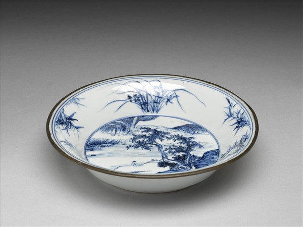 青花山水人物圖盤