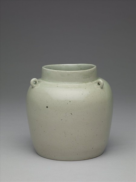 白瓷罐