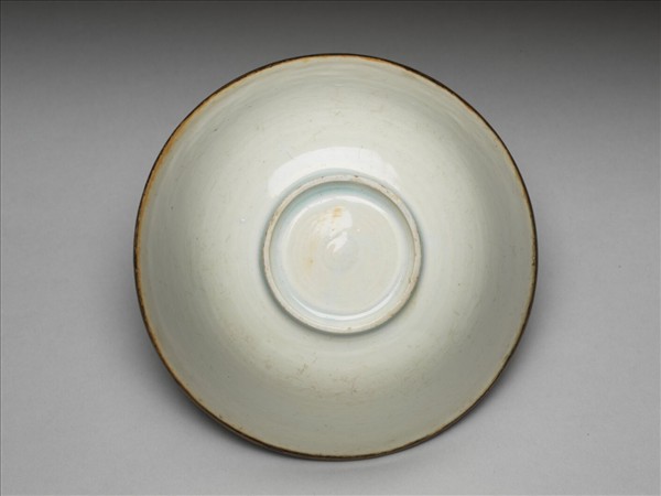 青白瓷印花鳳凰牡丹紋碗