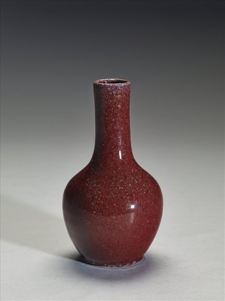 霽紅釉瓶
