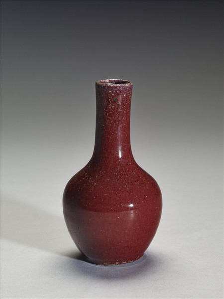 霽紅釉瓶