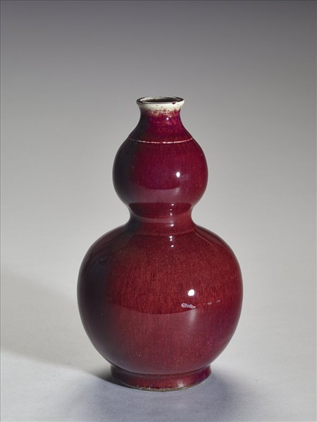 寶石紅釉葫蘆瓶