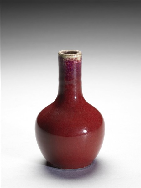 霽紅釉瓶