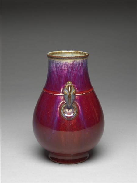 鈞釉獸耳弦紋壺