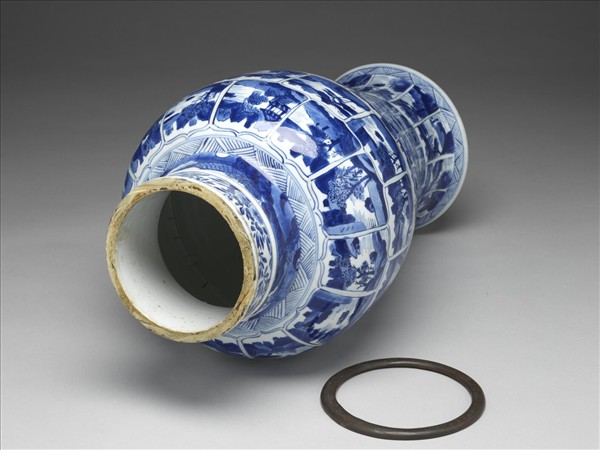 青花山水圖觀音瓶