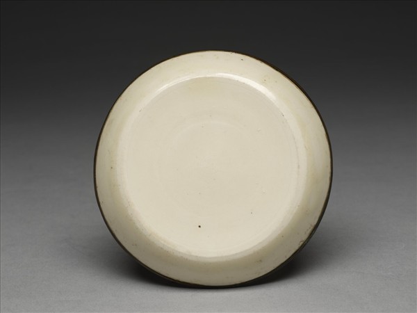 定窯 白瓷劃花蓮花紋碟