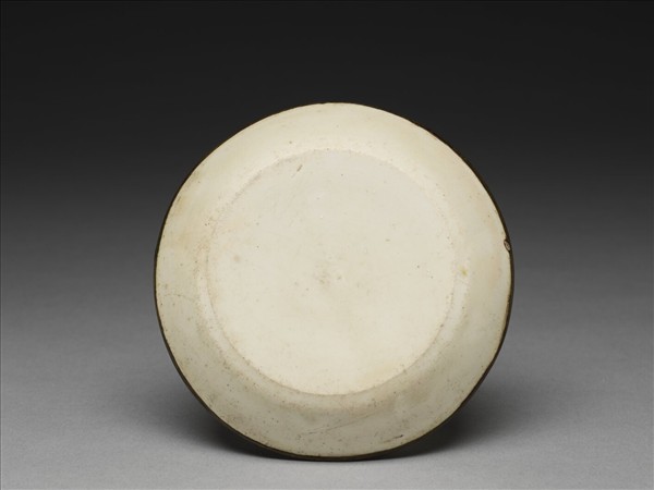 定窯 白瓷劃花蓮花紋碟