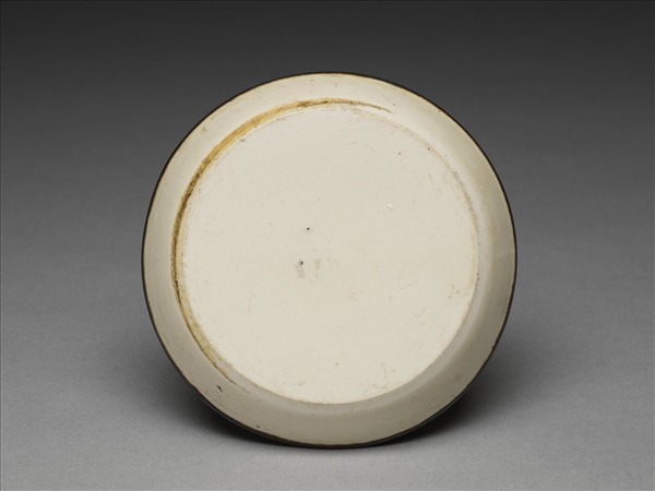 定窯 白瓷劃花蓮花紋碟