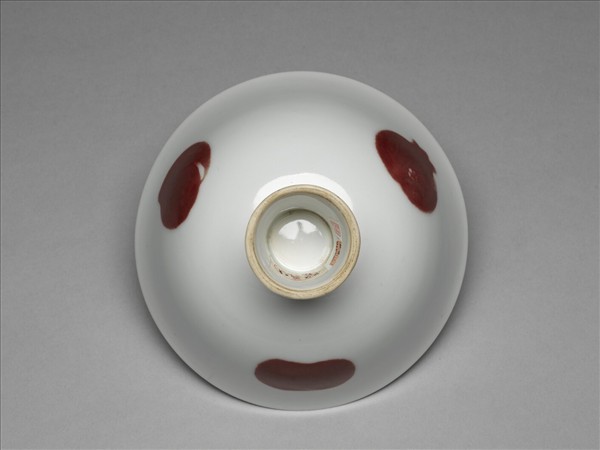 釉裡紅三果紋高足碗