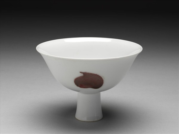 釉裡紅三果紋高足碗