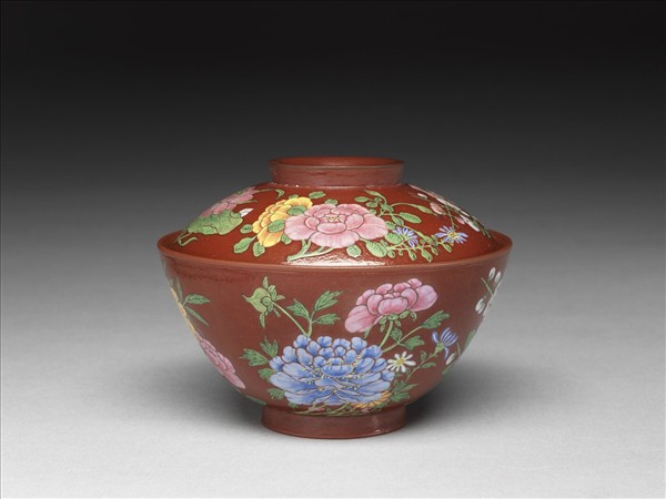 宜興胎畫琺瑯四季花卉蓋碗