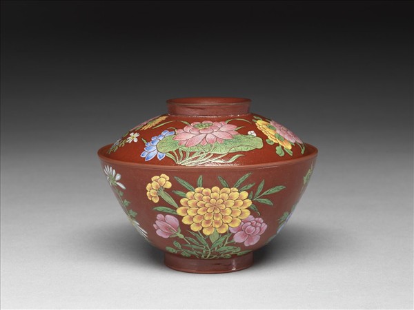 宜興胎畫琺瑯四季花卉蓋碗