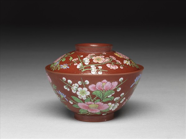 宜興胎畫琺瑯四季花卉蓋碗