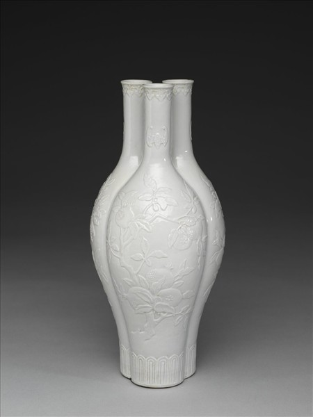 白瓷三多紋三連瓶