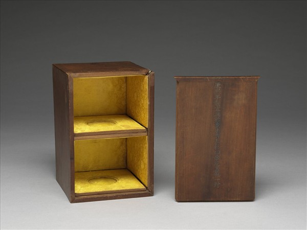 宜興胎畫琺瑯四季花卉蓋碗