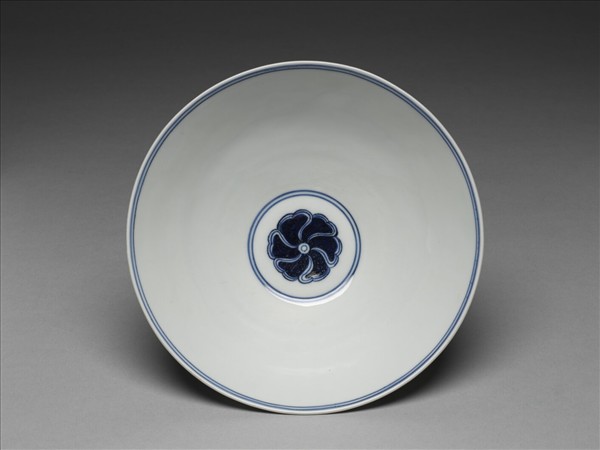 青花轉枝芍藥紋碗