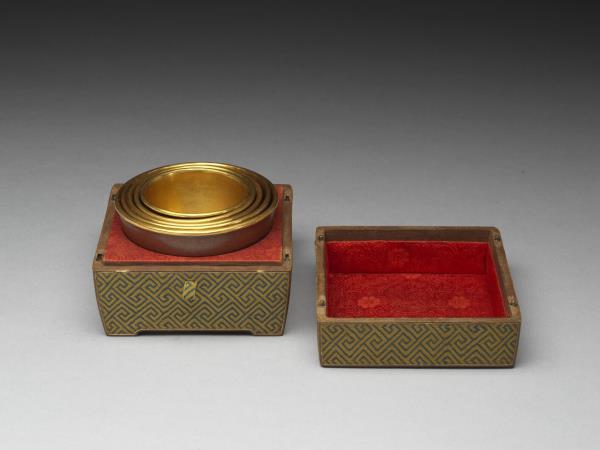 紫砂胎紫金釉套杯