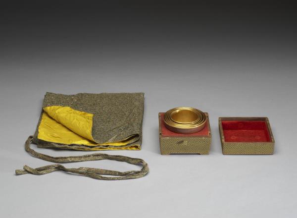 紫砂胎紫金釉套杯