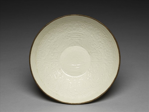 青白瓷印花博古花卉紋碗