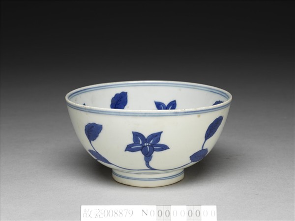 青花花卉紋碗